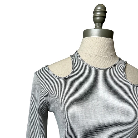 Zara White Black Collection Ribbed Cold Shoulder Cutout Long Sleeve Top Large - Picture 4 of 15